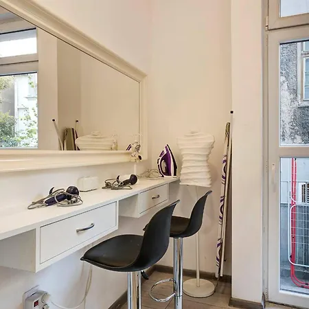 10 Seconds Away From The Main Street, Free Secured Parking Sofya